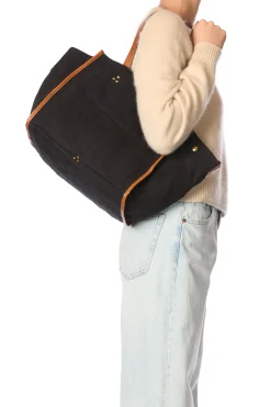 Léon M